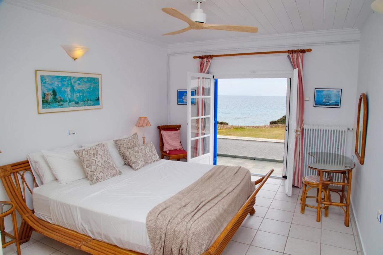 Aroura Homes 4Br Beachfront Villa Spétses Buitenkant foto