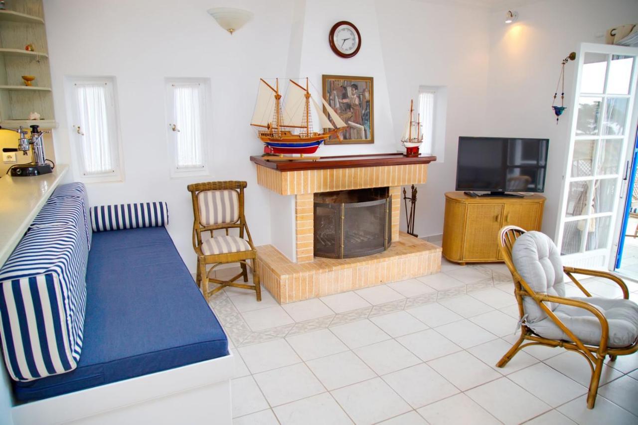 Aroura Homes 4Br Beachfront Villa Spétses Buitenkant foto