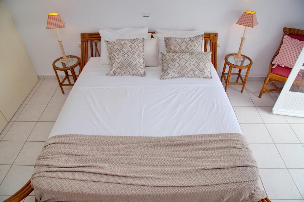 Aroura Homes 4Br Beachfront Villa Spétses Buitenkant foto