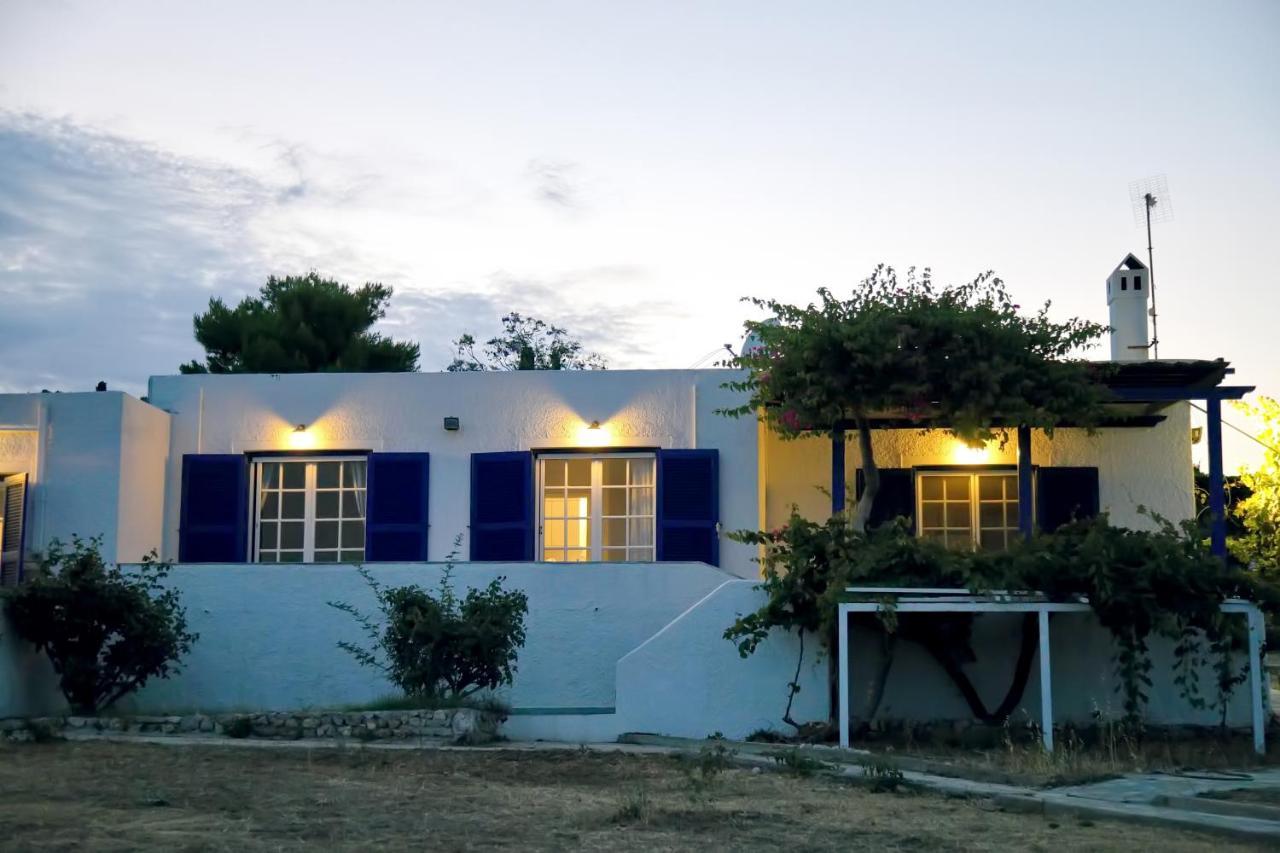 Aroura Homes 4Br Beachfront Villa Spétses Buitenkant foto