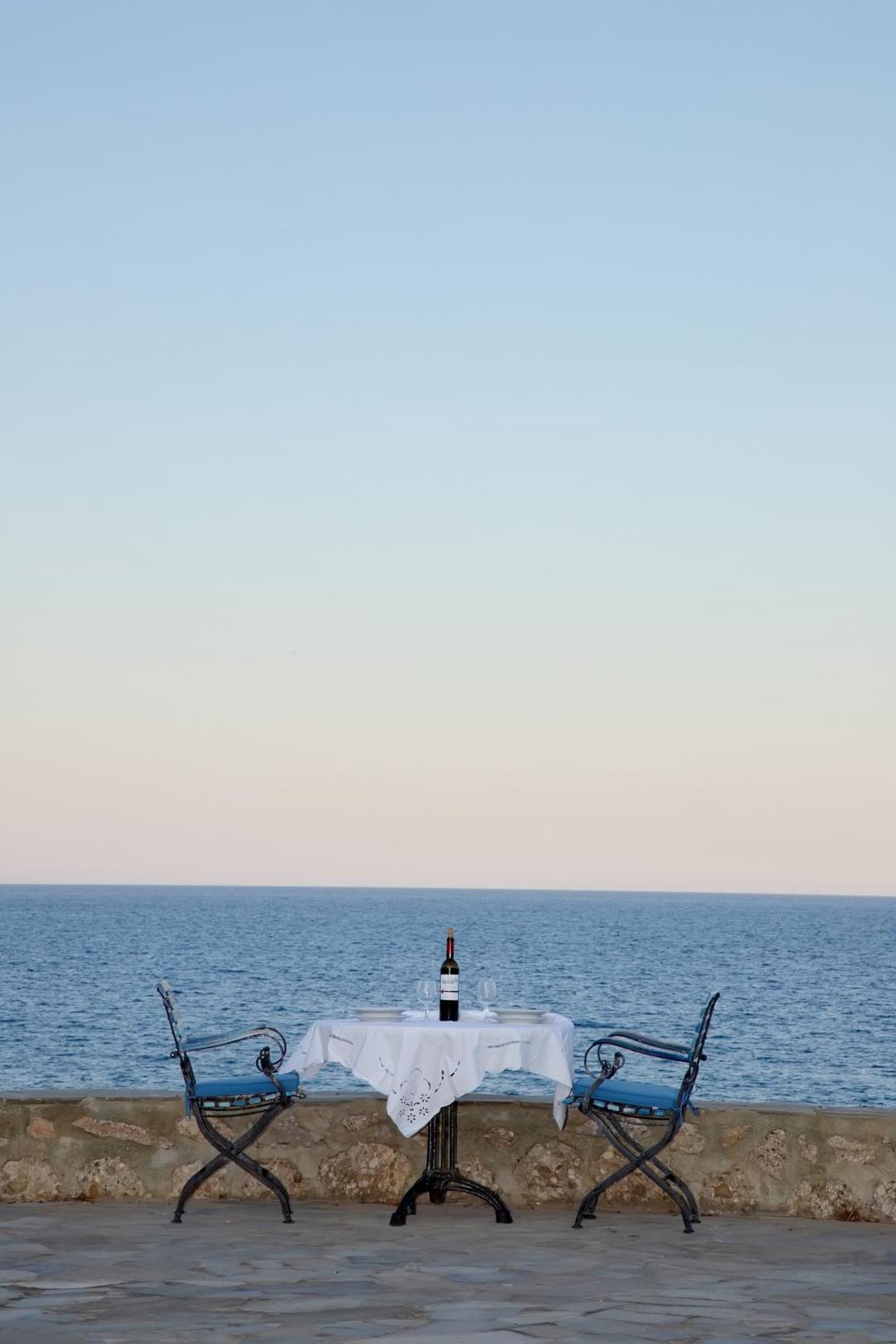 Aroura Homes 4Br Beachfront Villa Spétses Buitenkant foto